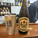 鳥丁 - サッポロ赤星の瓶ビールで〜