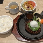 津の田ミート 川西店 - 