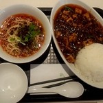 福満園 - 福満園　陳麻婆丼+半正宗タンタン麺