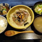 三年目の島丈八 - 島唐なめろう丼
