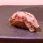 魚男 磨き - 炙りノドグロ