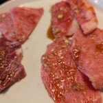 焼肉  炭聖 根津本店 - 