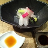 六雁 - お造り　鯛　あおり烏賊