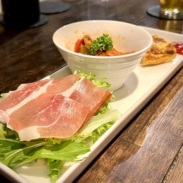 flow wine and diner photo 2