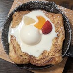 フワッティー カフェ - 特製フレンチトースト