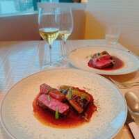 ベージュ アラン・デュカス 東京 - 