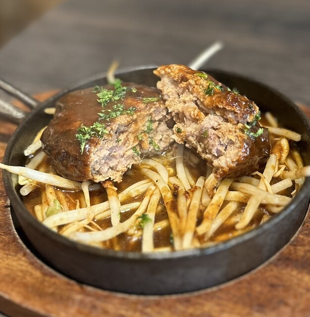 FRAMES Nakameguro photo 2