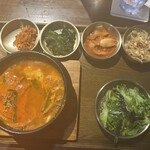 韓国カフェ イヨサンソウル - 