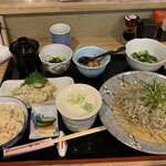 蕎麦らうんじ 東山 - 