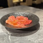 295675503 - 