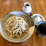 KATSURA - 料理写真:もりそば　¥900-