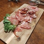 フィンガーズ・クロスト - 