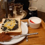 青山文庫 - 日曜グッドモーニングトースト(限定)