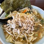 831家 - ほぐしチャーシューをトッピング