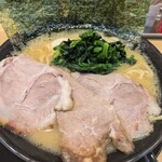 家系ラーメン 頂㐂家 阪急三国店 - 