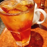 英國屋 - アップルティー(アイス)  周りに人がいたので寄りで。