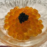 大阪 京橋 鮨 黒潮海閤 - イクラとキャビアの小丼