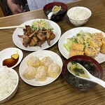 華風料理一芳亭 - 2人分のランチ