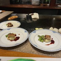 ステーキ懐石都 春日 - フォアグラ　アスパラ