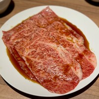 焼肉ホルモン 稲田 - 名物 極上牛のミルフィーユ焼き