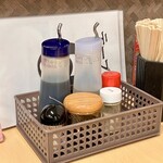 麺屋 ようすけ - ▪︎卓上調味料