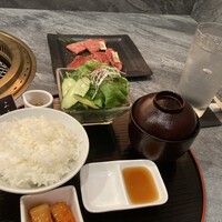 ふらの和牛よしうし神楽坂通り - 