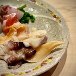 すしやのたい悟 - 貝を中心とした刺身盛り合わせに悶絶♡