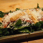 小皿のまぐろとさば。 - ケールの苦味も良し