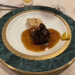 ヴェルデ辻甚 - 牛肉を使った特製ビール煮込み