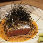 小皿のまぐろとさば。 - 全ての料理が取り分け要らず