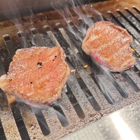 東京食肉市場直送 肉焼屋 D-29 広尾店 - 