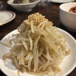 炭火焼肉 ホルモン にく式 - 