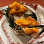 御料理 寺沢 - 海胆と鮑の磯焼