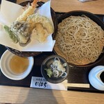 にはち - 蕎麦と天ぷらセット（エビ）　大盛り1900円