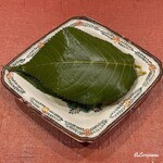 御料理 寺沢 - 桜の葉に包まれて