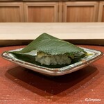 御料理 寺沢 - 桜の葉に包まれて