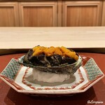 御料理 寺沢 - 海胆と鮑と生若芽の磯焼