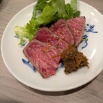 季肴 からはし - 和牛タタキ