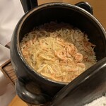旬菜 おぐら家 - 桜海老と新生姜の土鍋ごはん