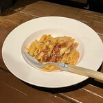 ワイン屋バール - 2時間半、4,280円ノミホ付きコース、ペンネラグーソース