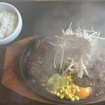 炭火焼きハンバーグ＆ステーキ アトム - 