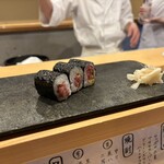 鮨こまつ - とろと奈良漬の鉄火巻き