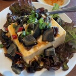 満洲園 - ピータン豆腐。
