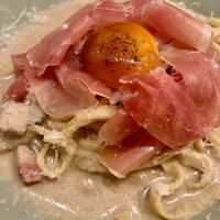 PASTA of LIFE - ポルチーニ茸、生ハム、トリュフ卵黄のクリームソース