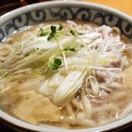 銀座 木屋 - 黒豚うどん。