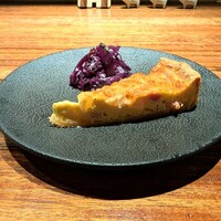 シャンパン食堂 - 蕪とベーコンのキッシュ