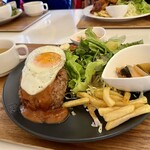 イーエムカフェ - 