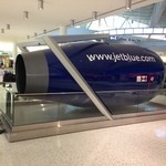 Jamba Juice - では jetblueの翼でナイアガラに行ってきま〜す！