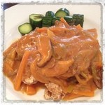 レストラン&バー ウッド・スプーン - 本日のお肉ランチ
鶏肉のなんかソースw