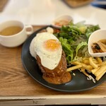 イーエムカフェ - 